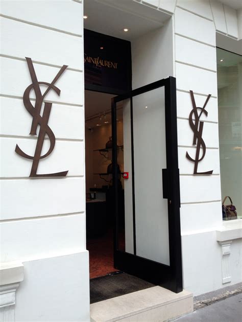 ysl stores in chicago.